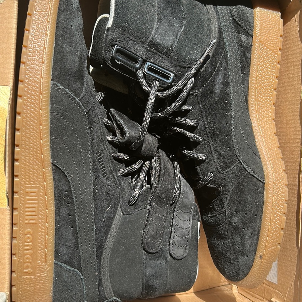 Puma Shoes size 8